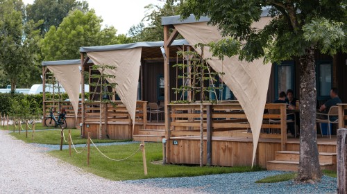 chalets.jpg
